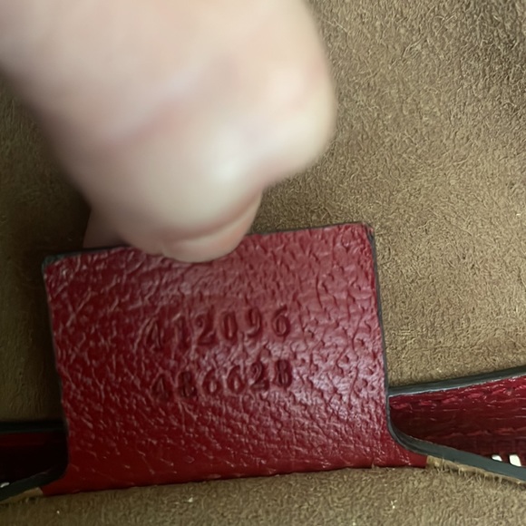 Authentic Gucci Tian Shoulder Bag - Picture 9 of 15